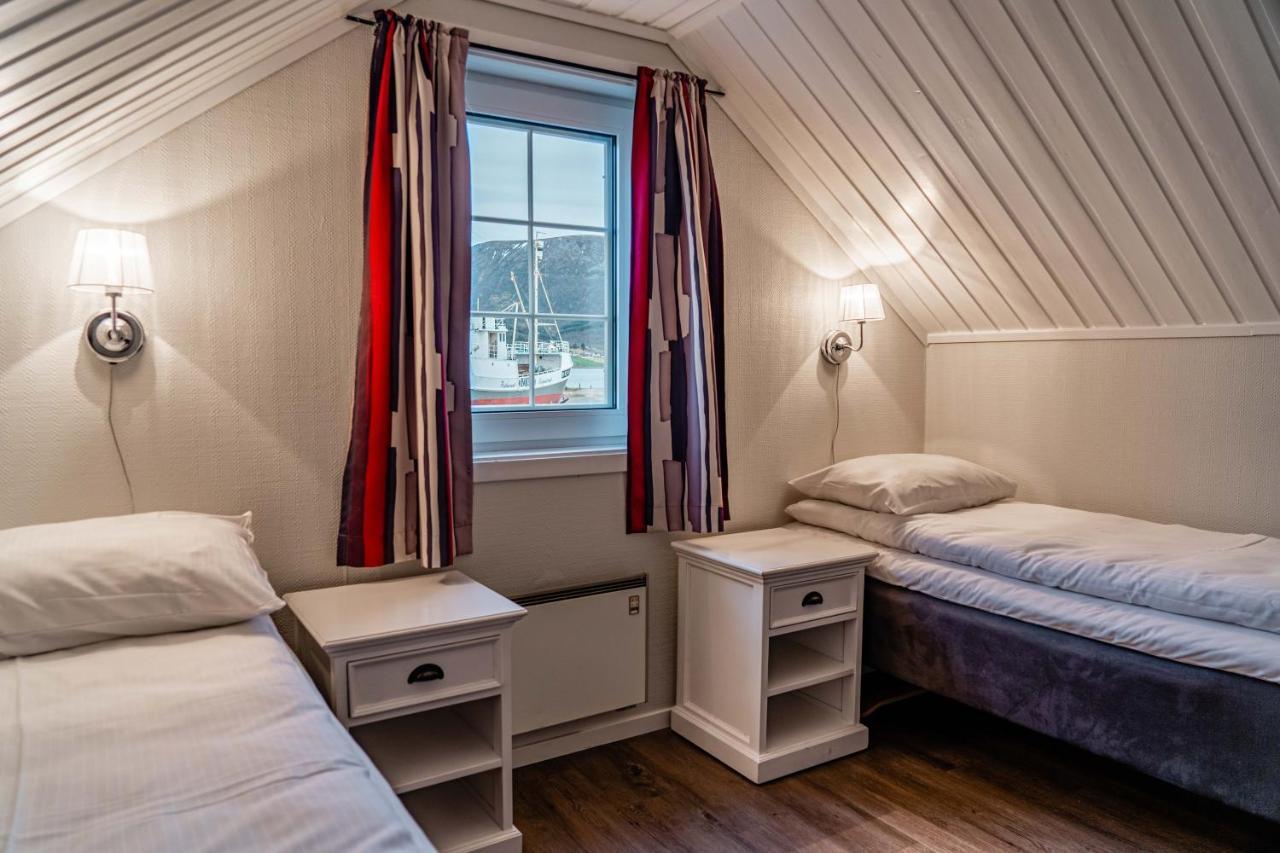 Vesteralen Kysthotell Stokmarknes Bagian luar foto